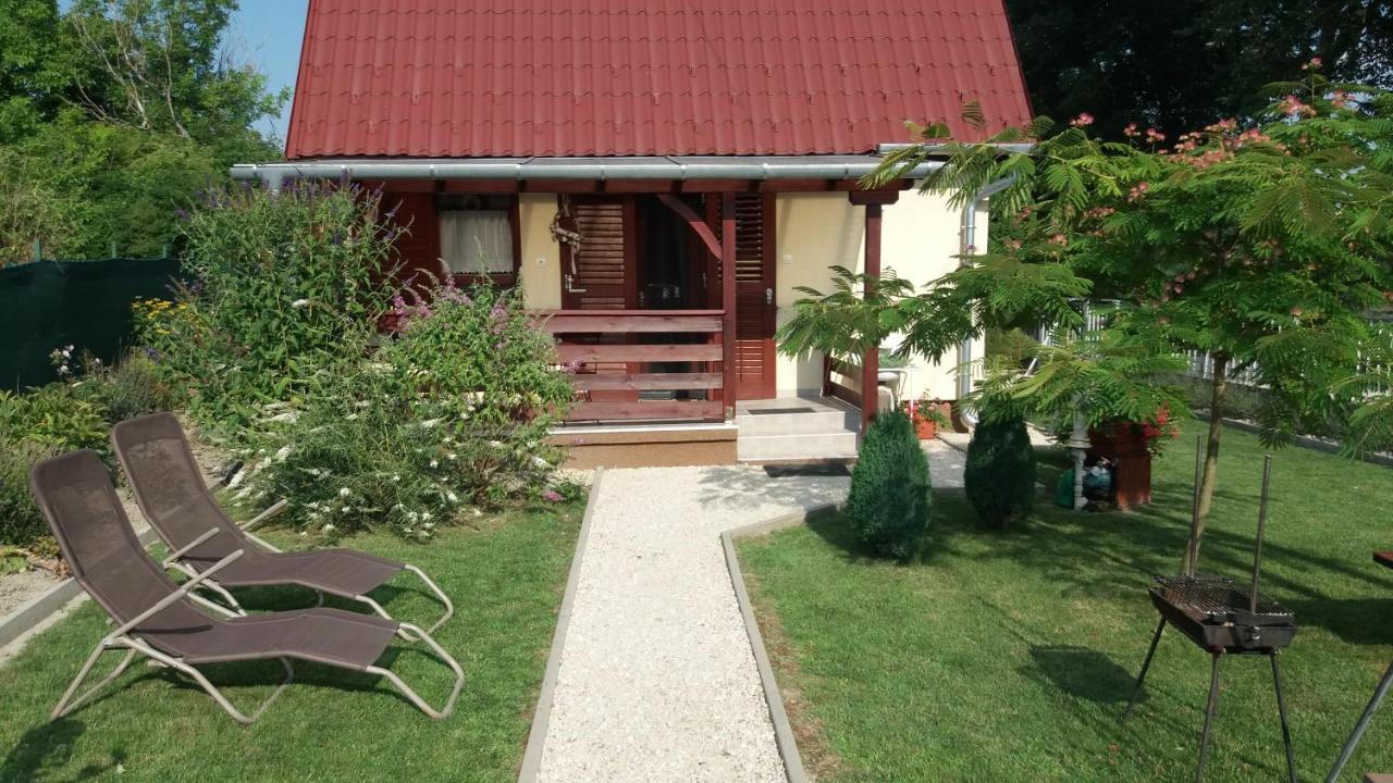 Levendula Haz Βίλα Lipót Εξωτερικό φωτογραφία